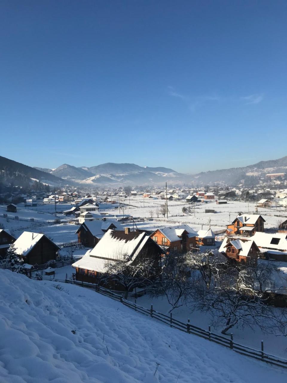 베르코비나 Karpatska Oselia 빌라 외부 사진